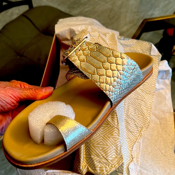 Donald Pliner python sandal Gold - Picture 12 of 13